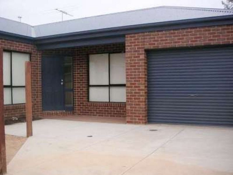 2/10 Goodwood Drive, Keilor Downs VIC 3038