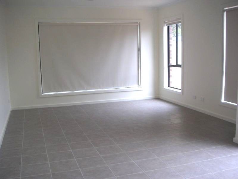 2/10 Goodwood Drive, Keilor Downs VIC 3038