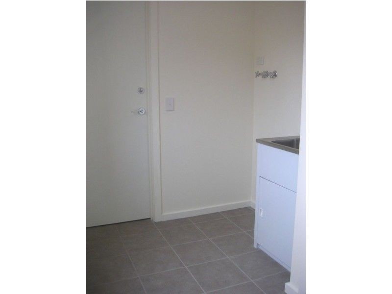 2/10 Goodwood Drive, Keilor Downs VIC 3038