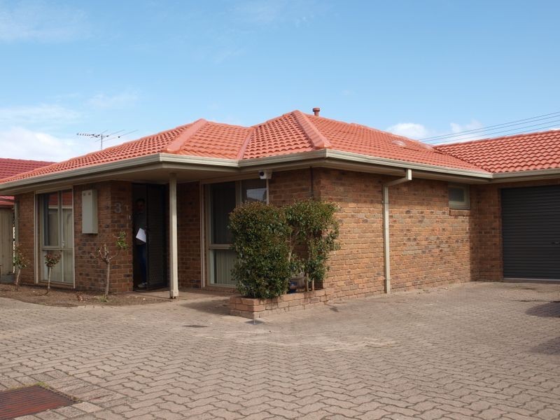 3/112A Mickleham Road, Tullamarine VIC 3043