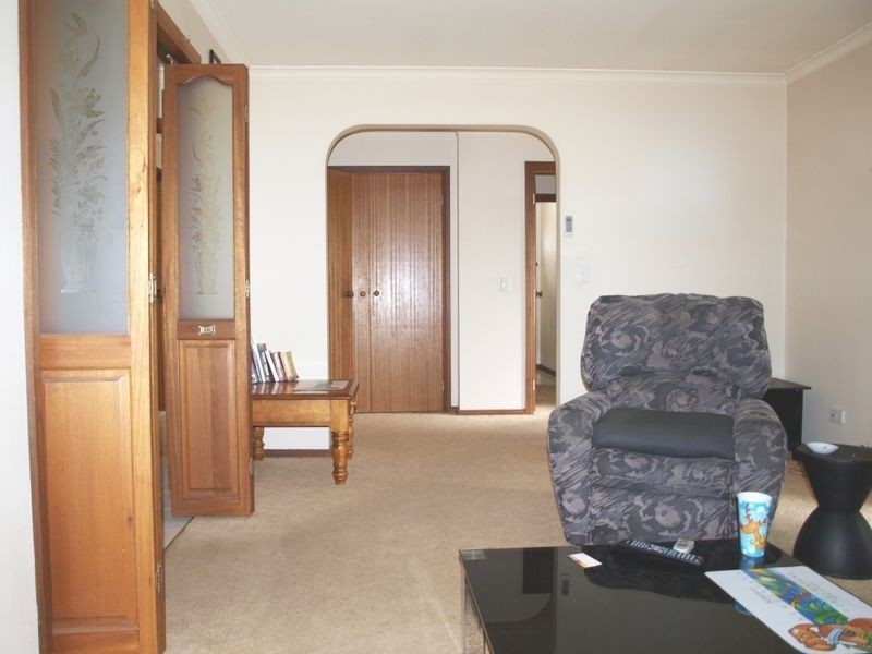 1/8 Henderson Road, Tullamarine VIC 3043