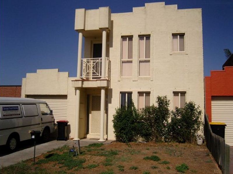 97 Catherine Drive, Hillside VIC 3037