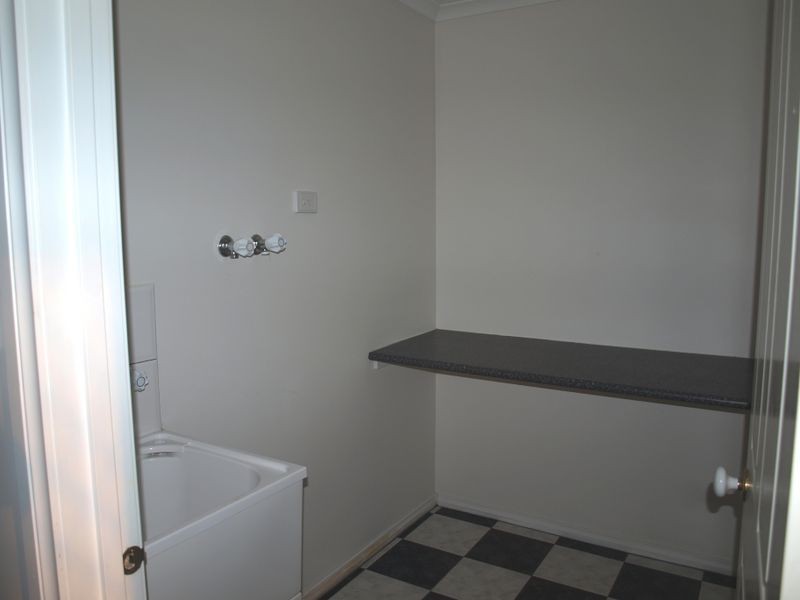 97 Catherine Drive, Hillside VIC 3037