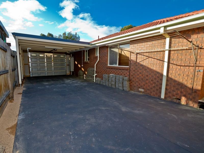 1 Wirilda Place, Keilor Downs VIC 3038