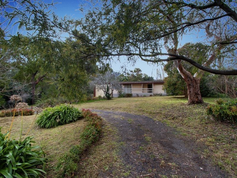 3 Phalemphin Road, Mount Macedon VIC 3441