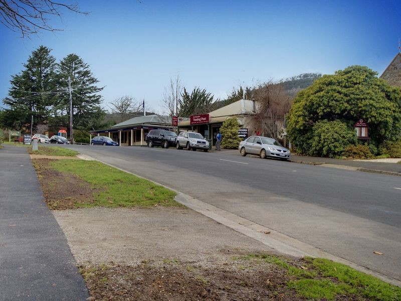 3 Phalemphin Road, Mount Macedon VIC 3441