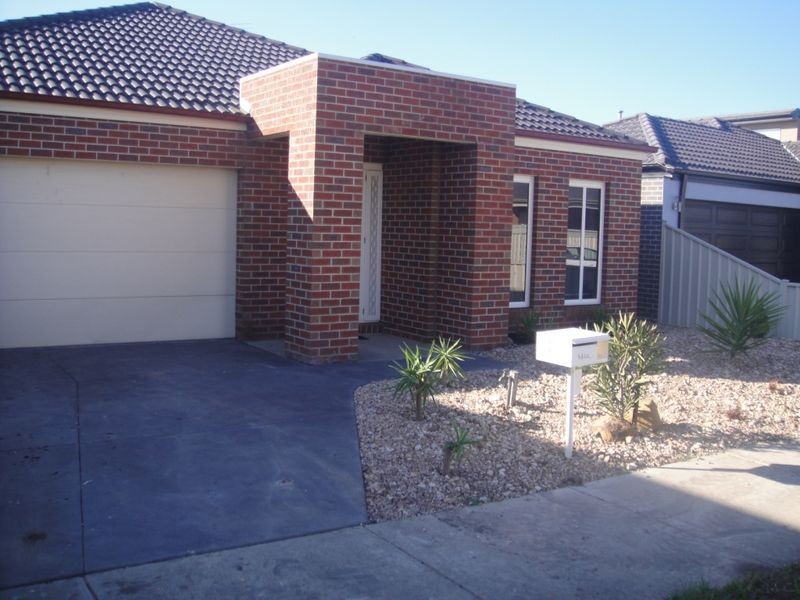 21 Burrora Way, Craigieburn VIC 3064