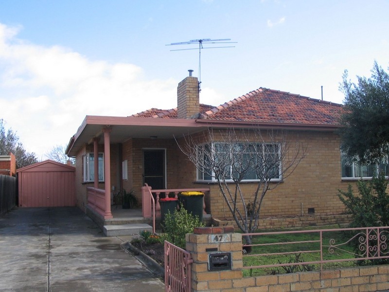 47 Matthews Avenue, Airport West VIC 3042