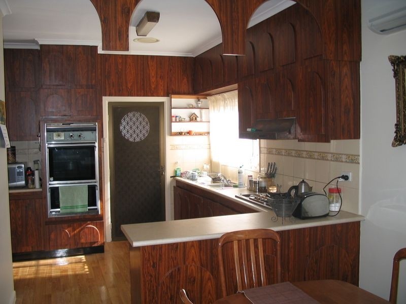 47 Matthews Avenue, Airport West VIC 3042