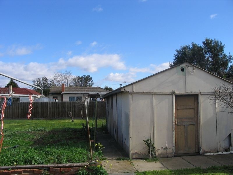47 Matthews Avenue, Airport West VIC 3042