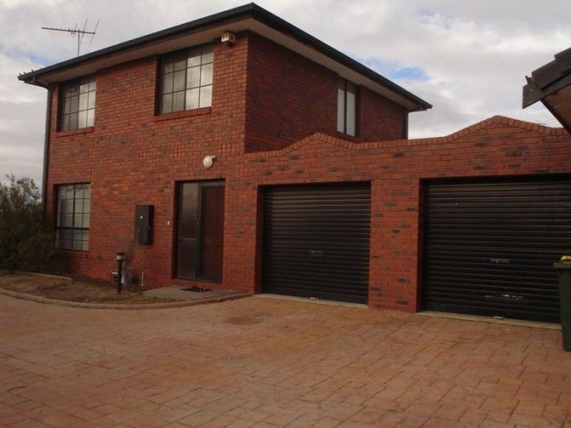 4/145 Copernicus Way, Keilor Downs VIC 3038