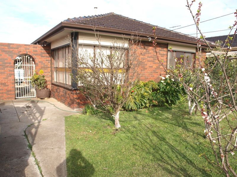 70 Fitzgeralad road, Sunshine VIC 3020