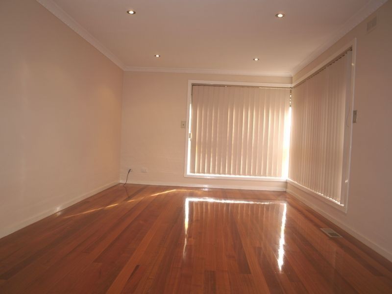 70 Fitzgeralad road, Sunshine VIC 3020
