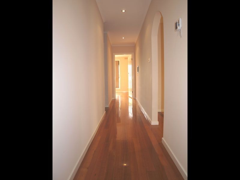 70 Fitzgeralad road, Sunshine VIC 3020