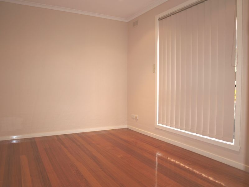 70 Fitzgeralad road, Sunshine VIC 3020