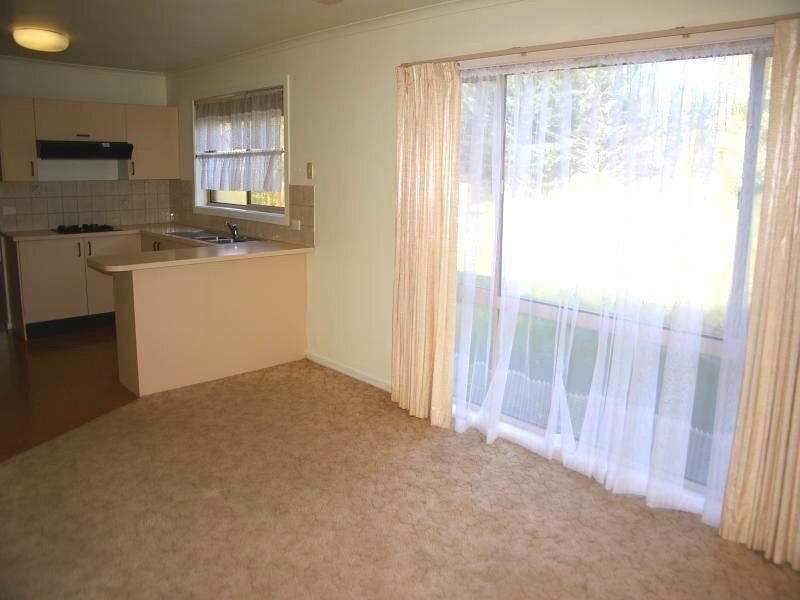 Unit 4/36 Howey Street, Gisborne VIC 3437