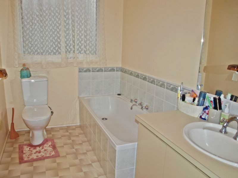 54 Harricks Crescent, Westmeadows VIC 3049