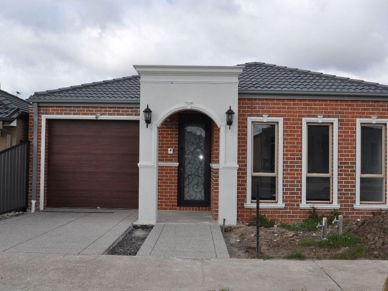 6 Viewside Crescent, Craigieburn VIC 3064