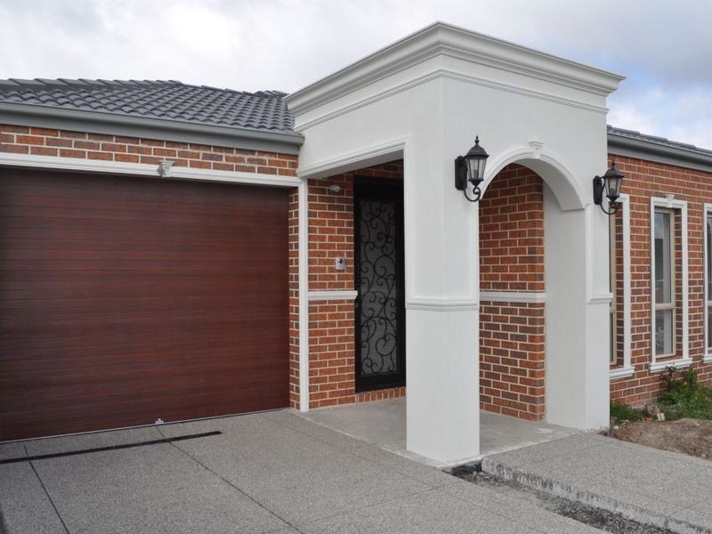 6 Viewside Crescent, Craigieburn VIC 3064