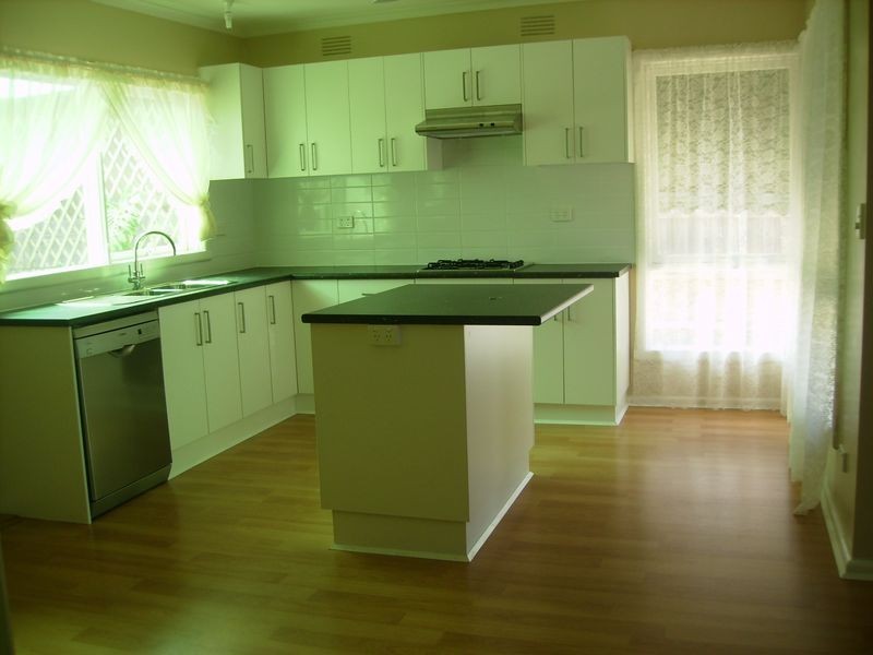 13 Eumarella Street, Tullamarine VIC 3043