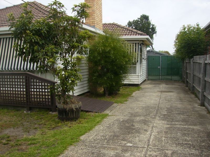 13 Eumarella Street, Tullamarine VIC 3043