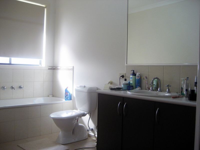 3/64 Doherty Street, Deer Park VIC 3023