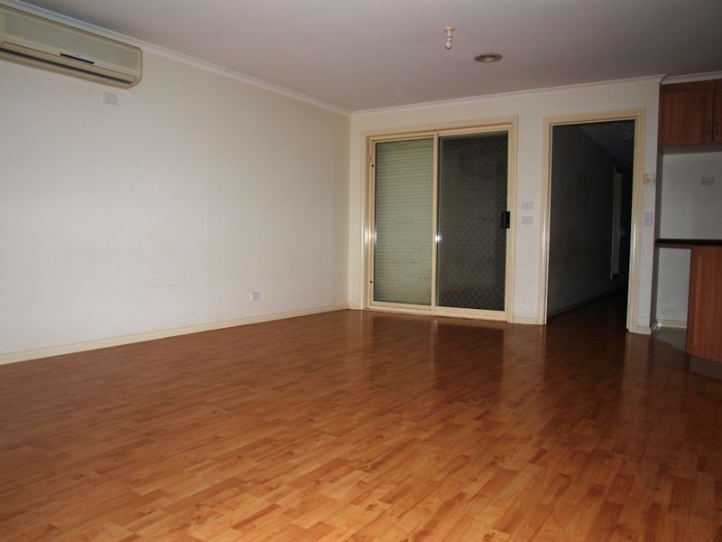 9a Graceburn Grove, St Albans VIC 3021