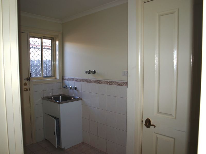 9a Graceburn Grove, St Albans VIC 3021