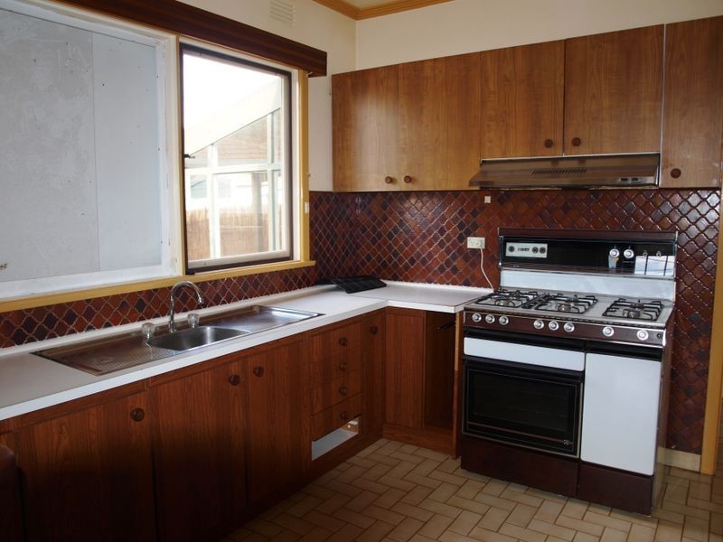 29 Highridge Crescent, Airport West VIC 3042