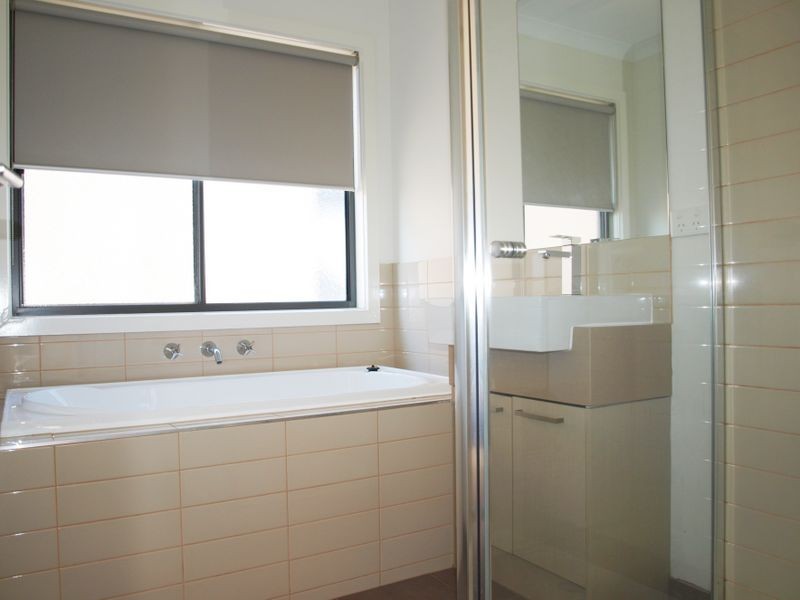 28 The Garlands, Craigieburn VIC 3064