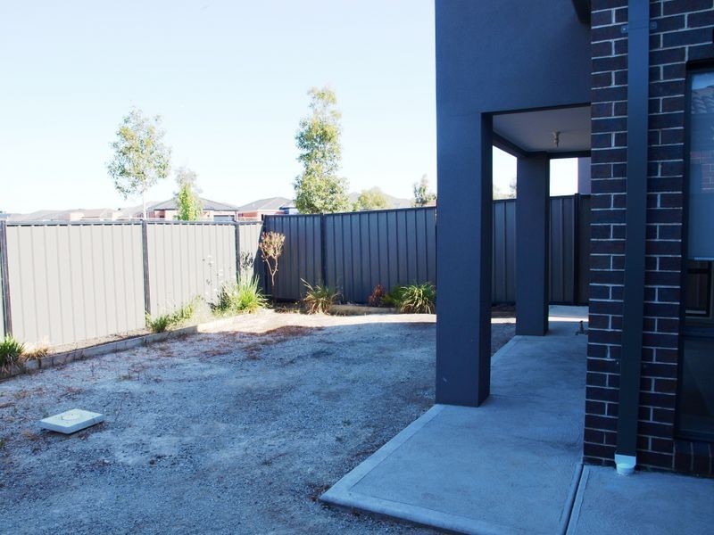 28 The Garlands, Craigieburn VIC 3064