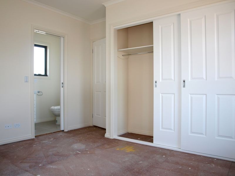 2/8 Nelson Court, Avondale Heights VIC 3034