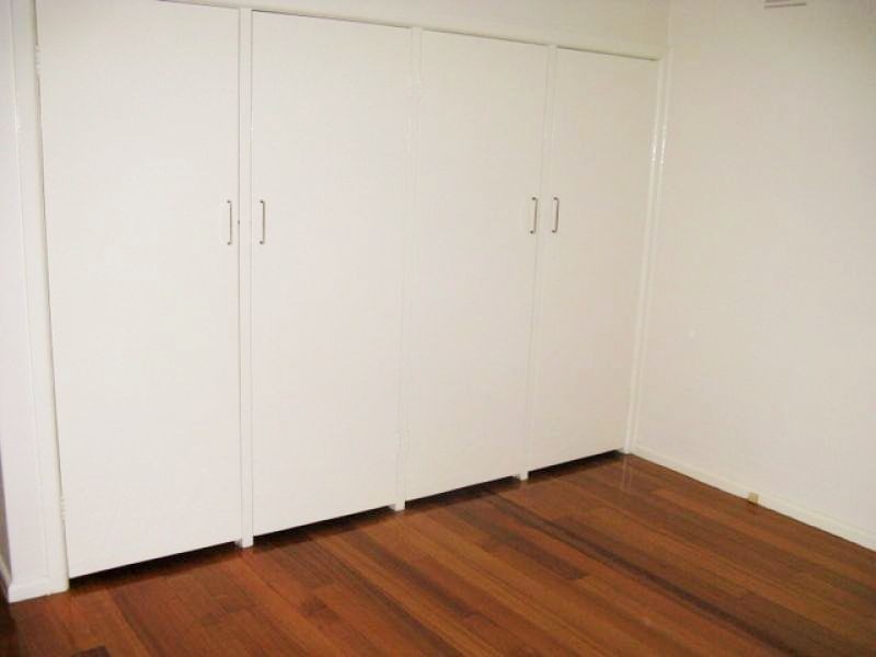 8 Harrington Road, Airport West VIC 3042