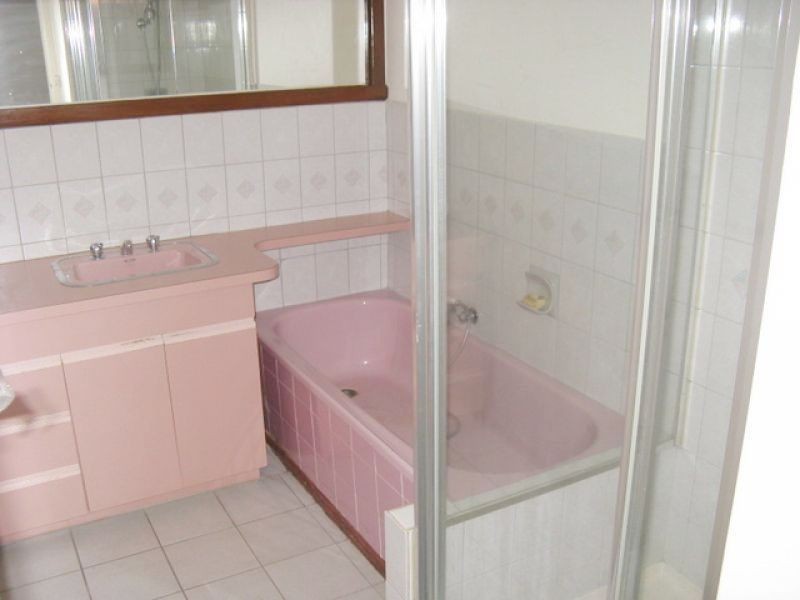 8 Harrington Road, Airport West VIC 3042