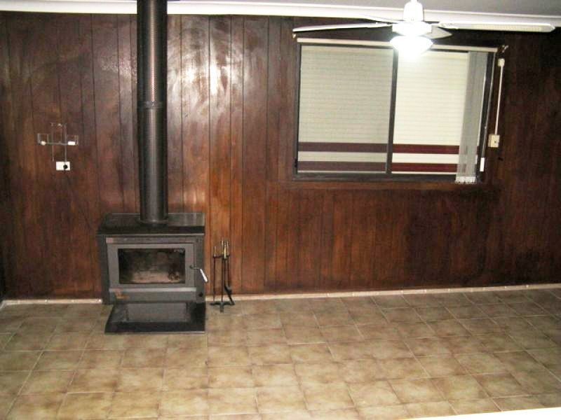 8 Harrington Road, Airport West VIC 3042