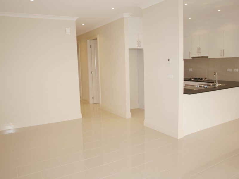 1/32 Caroline Street, Essendon VIC 3040