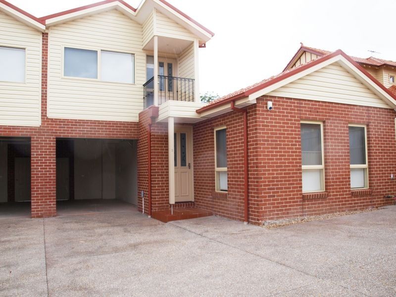 3/32 Caroline Street, Essendon VIC 3040