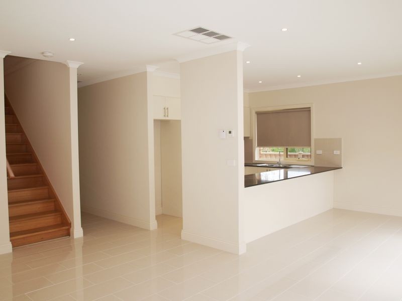 3/32 Caroline Street, Essendon VIC 3040