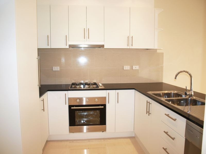 3/32 Caroline Street, Essendon VIC 3040