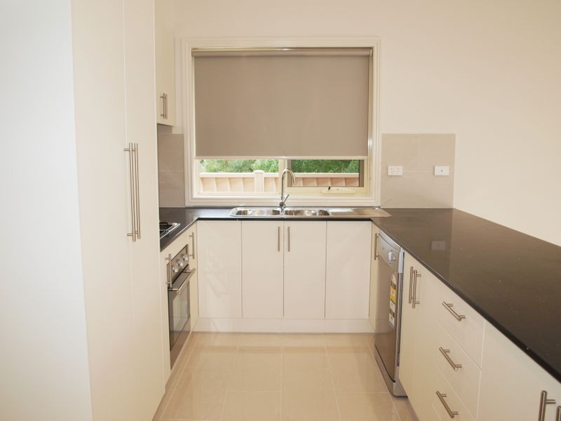 4/32 Caroline Street, Essendon VIC 3040