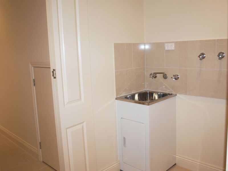 4/32 Caroline Street, Essendon VIC 3040