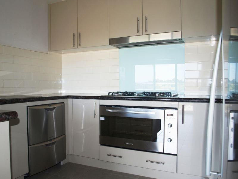 9/2 Lanark Way, Gowanbrae VIC 3043