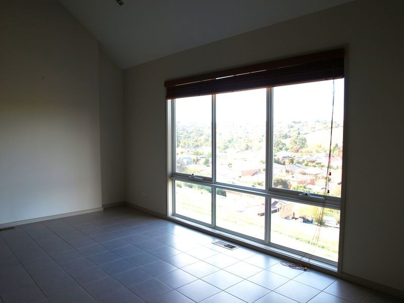 9/2 Lanark Way, Gowanbrae VIC 3043