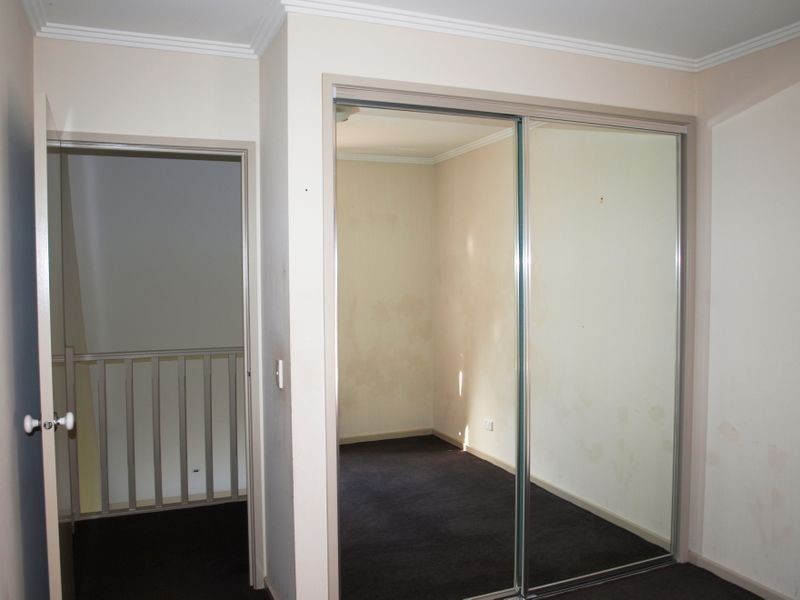 9/2 Lanark Way, Gowanbrae VIC 3043