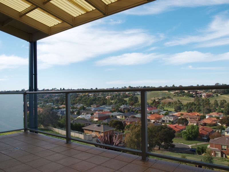 9/2 Lanark Way, Gowanbrae VIC 3043