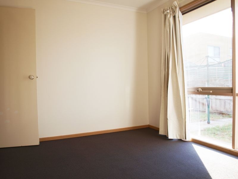 16 Cobb Junction, Sydenham VIC 3037