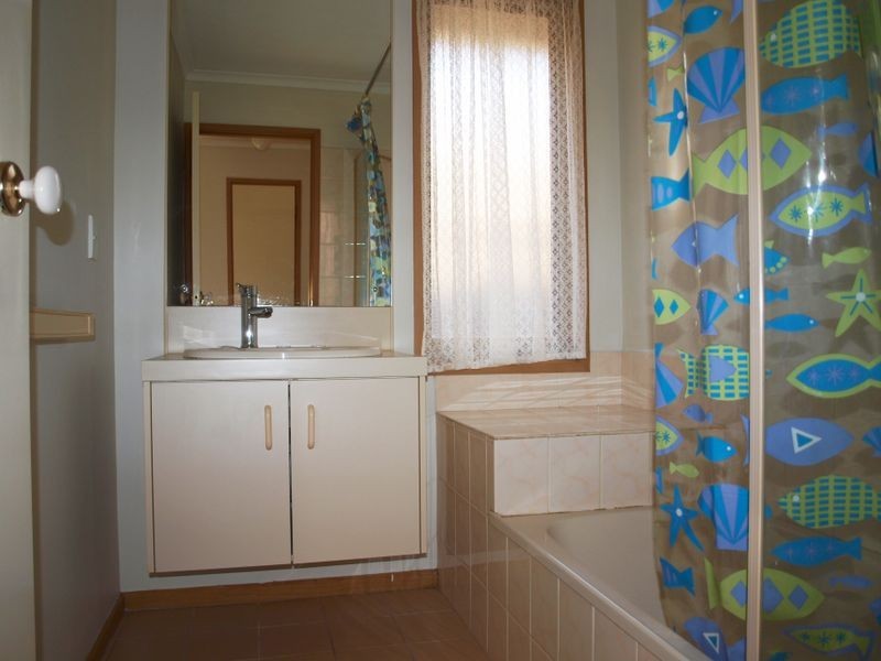 16 Cobb Junction, Sydenham VIC 3037