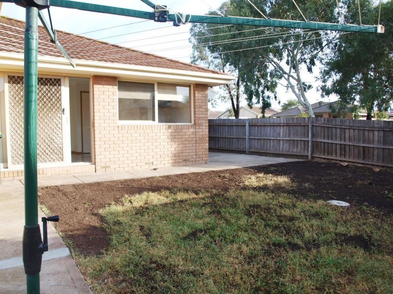 16 Cobb Junction, Sydenham VIC 3037