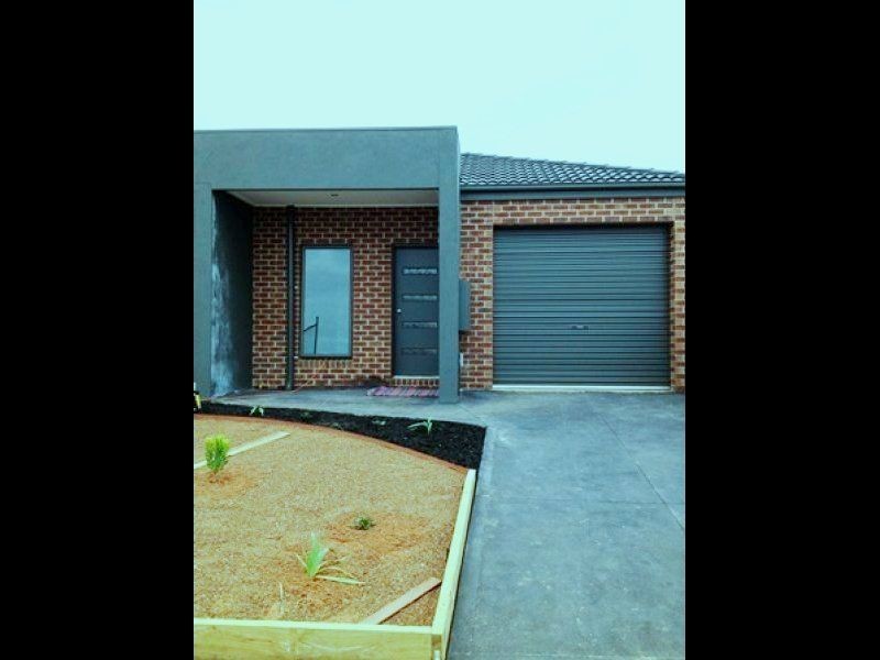 2/43 Greenleaf Circuit, Tarneit VIC 3029