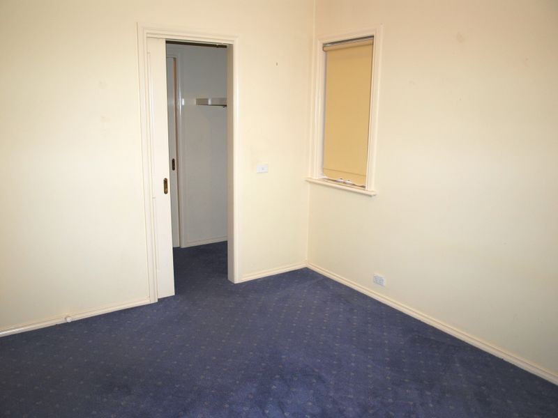 23 Elphinstone Way, Caroline Springs VIC 3023